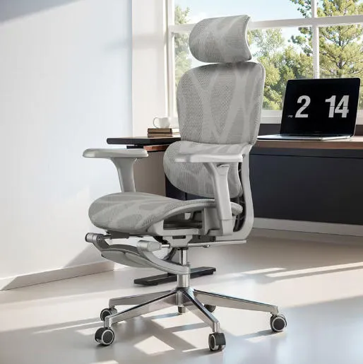 Mesh vs. PU Leather Chairs: Don’t Sweat This Summer